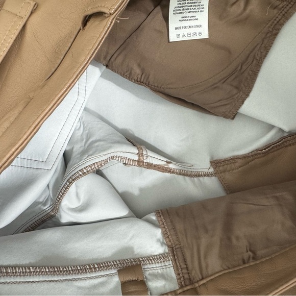 Aritzia Wilfred Constant Camel Faux Vegan Leather Pants SZ 12 Tall - Picture 9 of 16
